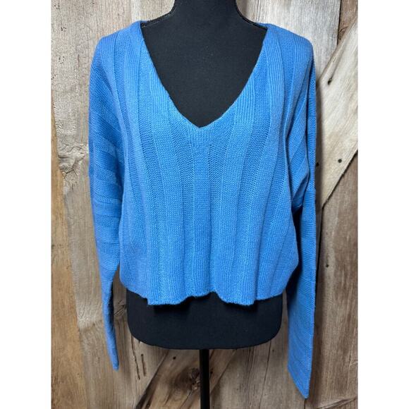 Forever 21 V Neck Knit Sweater Crop Top Blue Women's Size Medium - Picture 1 of 10